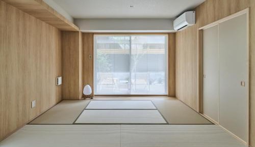 Two-Bedroom Deluxe Apartment with Garden View