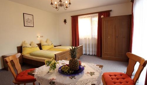 Triple Room with Shared Bathroom