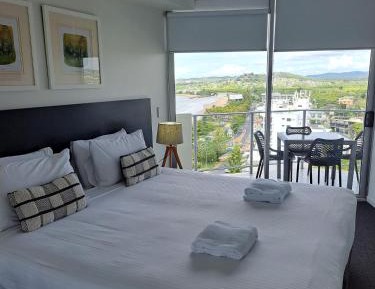 2 Bedroom Apartment Water Views