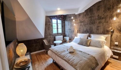 Deluxe Family Suite