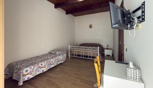 Quadruple Room with Terrace