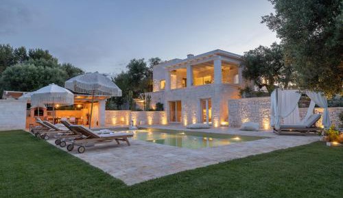 Four-Bedroom Holiday Home