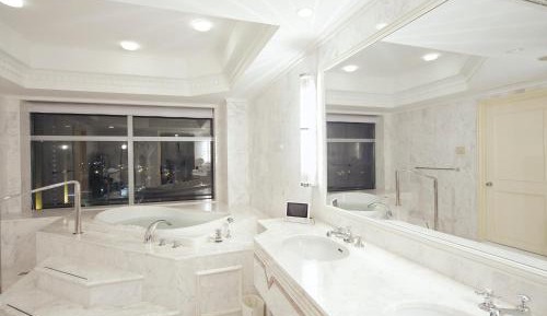 Plaza Suite Double Room - Non Smoking (70㎡)