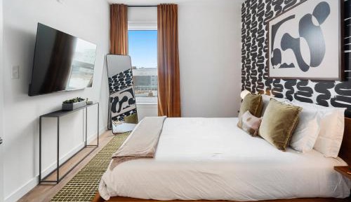 Two-Bedroom Deluxe Apartment