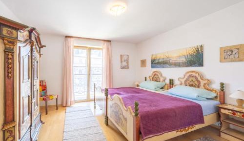 Apartment with Garden View