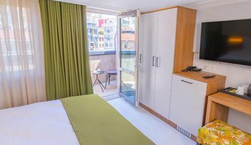 Deluxe Double Room with Balcony