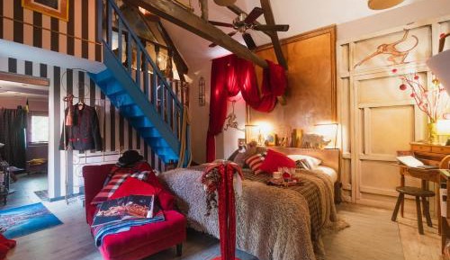 Suite with Garden View
