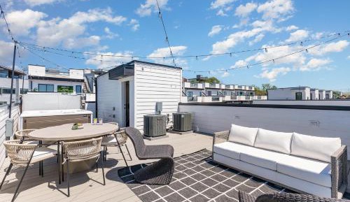 Four-Bedroom Holiday Home