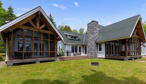 Superior Chalet
