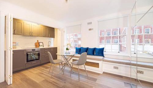 Studio Apartment