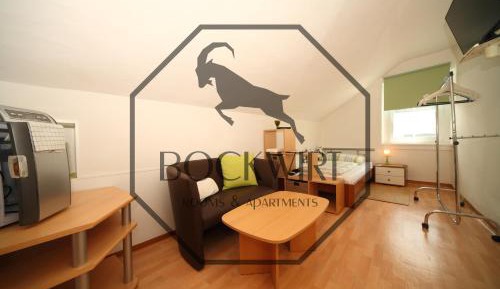 Small Single Room with Private External Bathroom