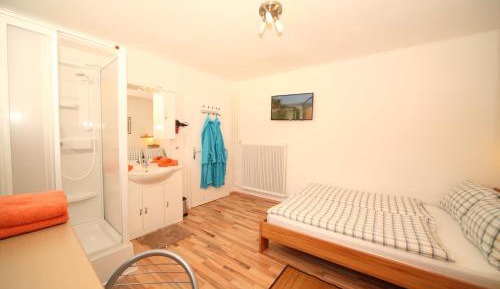 Double Room with Shower