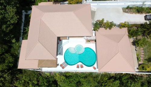 Villa with Sea View