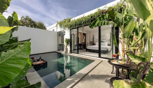 Junior Suite with Private Pool