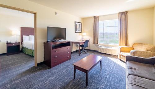 Deluxe King Suite