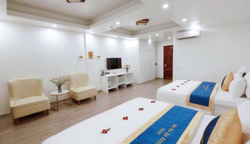 Twin Room with Bath