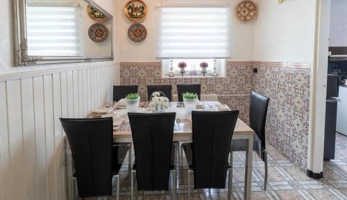 Three-Bedroom Holiday Home 