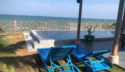 Villa - Beach Front