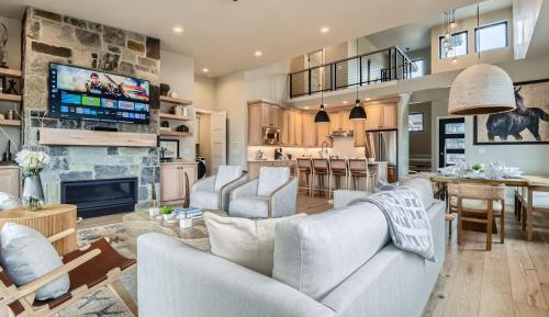 Four-Bedroom Holiday Home