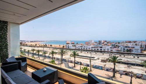 Three-Bedroom Apartment with Ocean View