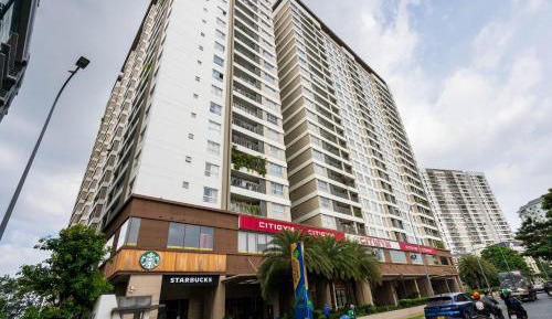 Two-Bedroom Apartment with Balcony