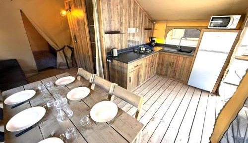 Deluxe Bungalow