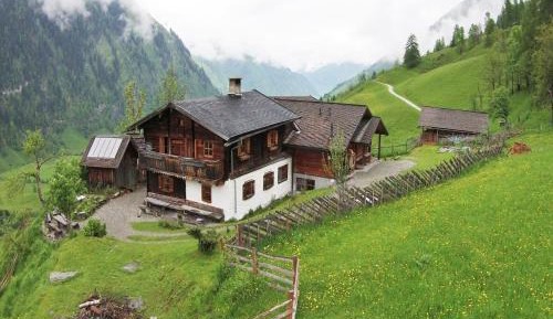 Six-Bedroom Holiday Home