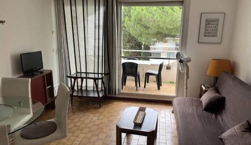 Studio with Balcony