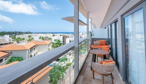 One-Bedroom Apartment with Sea View and Terrace