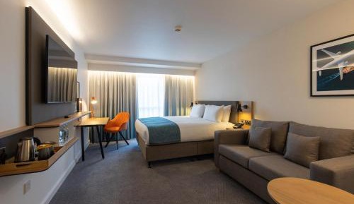 Standard Super King Room with Double Sofa Bed