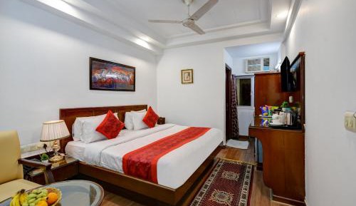 Deluxe Double or Twin Room