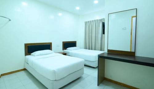 Twin Room with Bathroom