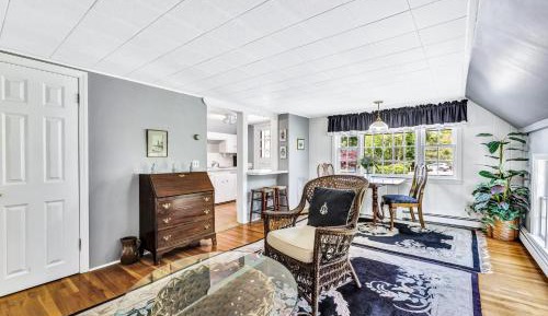 Queen Suite