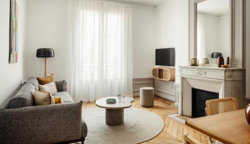 Three-Bedroom Apartment with Balcony