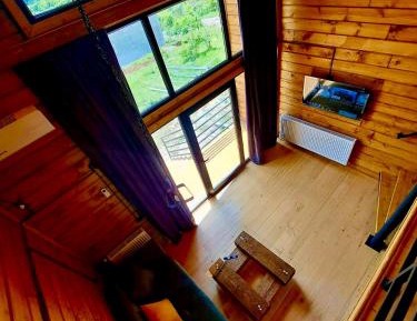 Suite with Mountain View