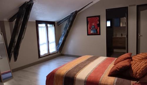 Double Room with Private Bathroom