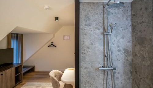 Standard Single Room with Shower