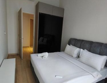 Large Double or Twin Room