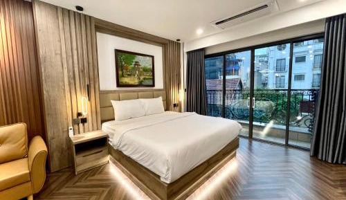 One-Bedroom Apartment with City View