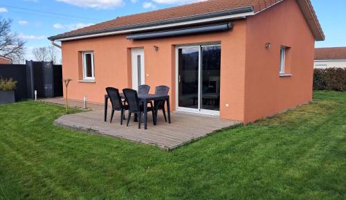 Villa with Garden View