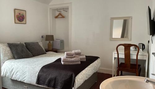 Double Room with Private Bathroom