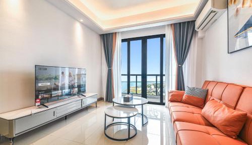 Seaview Bay 3BR with 1 Bathroom Unit（Kitchen/ Refrigerator/Washing Machine/Balcony/ Living Room）