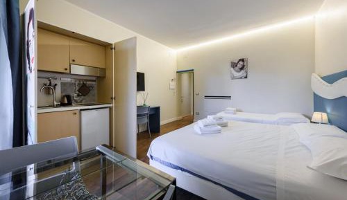 Triple Room with Terrace