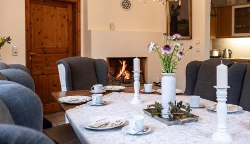 Four-Bedroom Apartment with Fireplace - Koenigstein