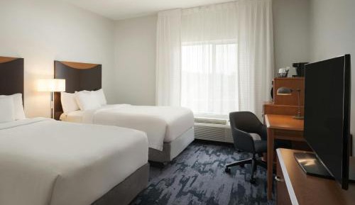 Queen Room with Two Queen Beds and Roll-in Shower - Mobility and Hearing Accessible