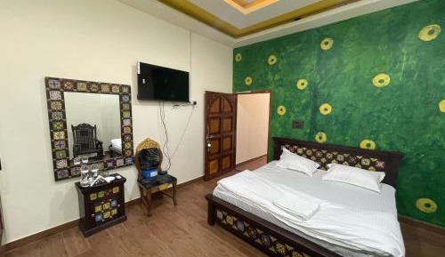 Double Room with Private Bathroom