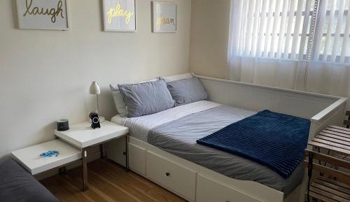 Deluxe Double Room (2 Adults + 1 Child)