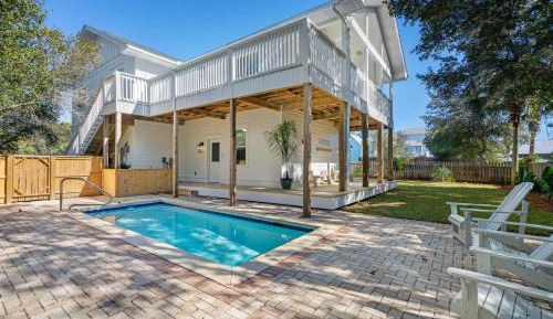 Seven-Bedroom Holiday Home