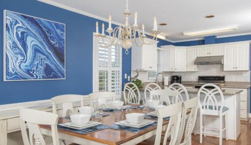 Four-Bedroom Holiday Home