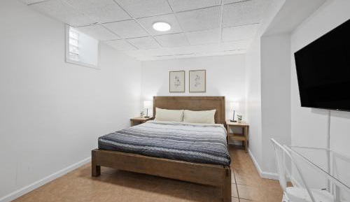 Double Room with Shared Bathroom
